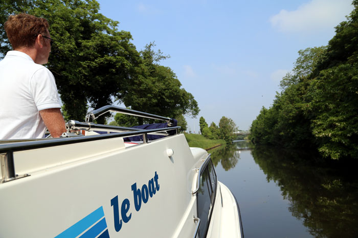 Hausboot Leboat Flandern Belgien Naturpur